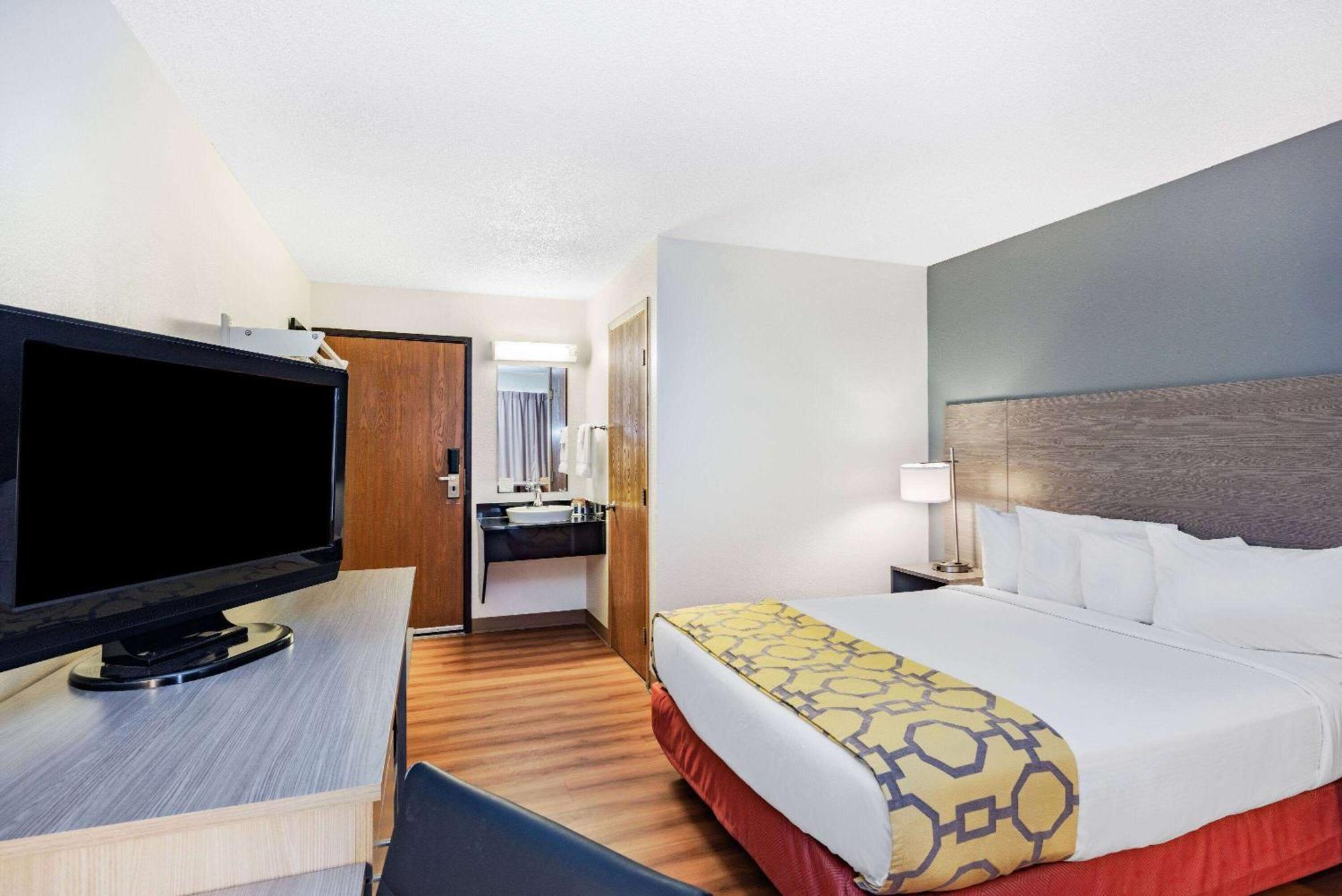 Hotel Baymont By Wyndham Gillette Esterno foto