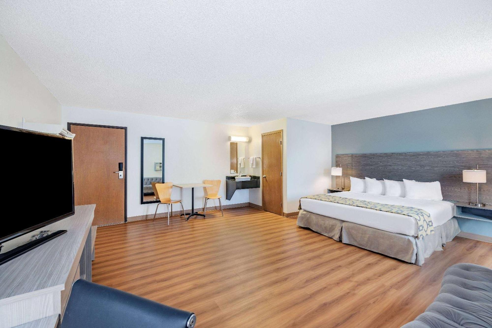 Hotel Baymont By Wyndham Gillette Esterno foto